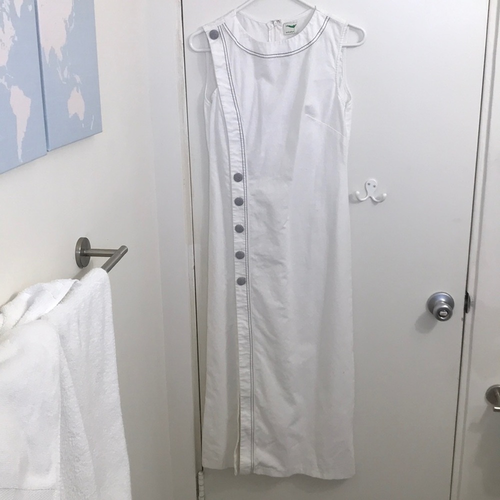 White boat neck linen dress + buttons size S